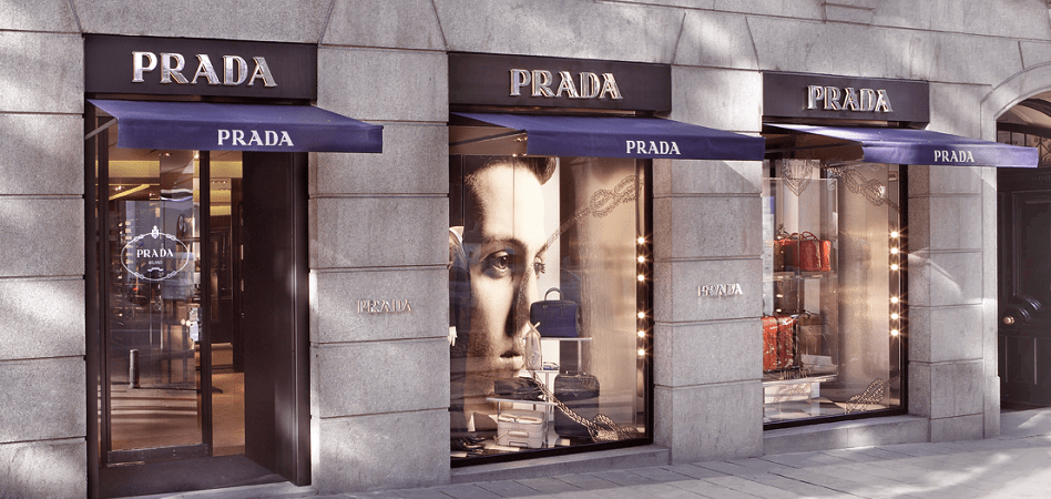Prada vira su estrategia hacia el online y las tiendas ‘pop-up’ tras los malos resultados en 2016